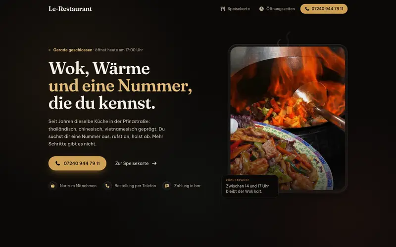 Startseite von Le-Restaurant: „Wok, Wärme und eine Nummer, die du kennst" neben einem Wok über der Flamme